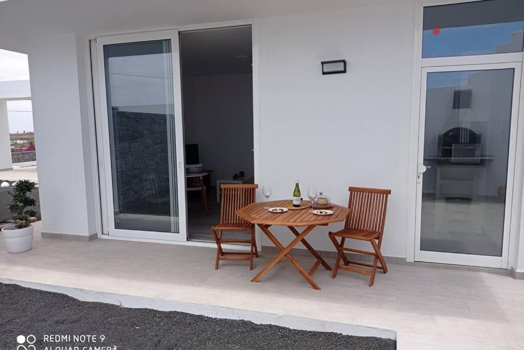 דירות טגיסי Precioso Apartamento Con Terraza En Teguise מראה חיצוני תמונה